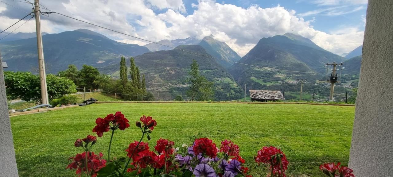 Bed and Breakfast Lo Noyer Et Les Roses Saint Nicolas Exterior foto
